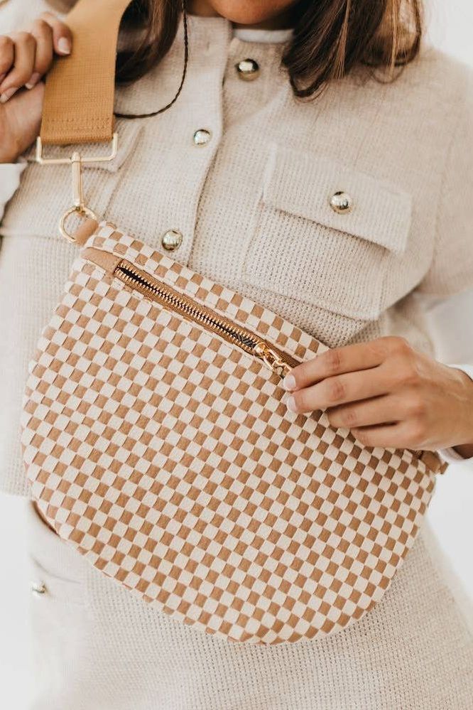 Lynn Woven Bum Bag |Checkered Brown