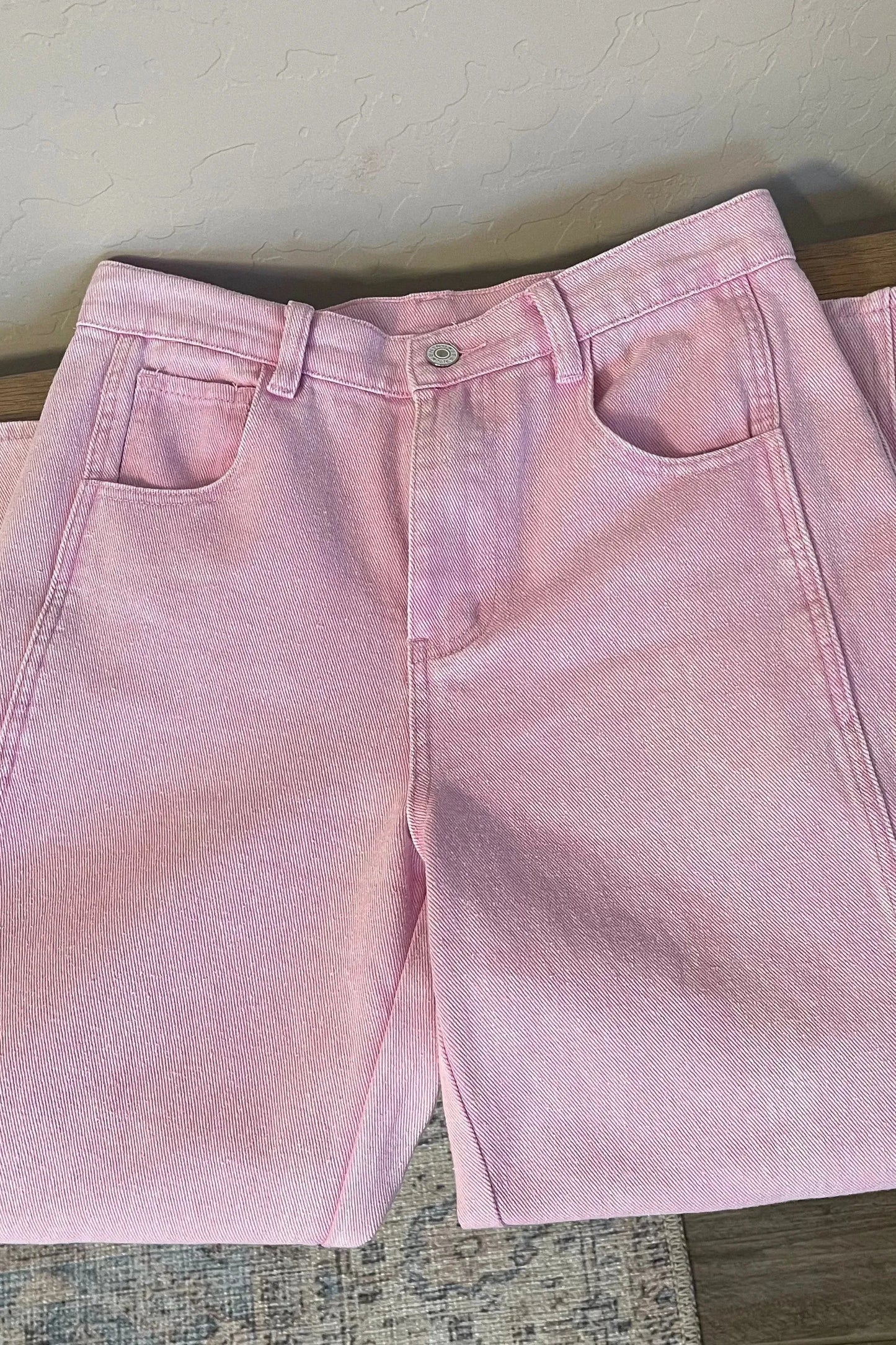 Clara Barrel Jeans in Pink
