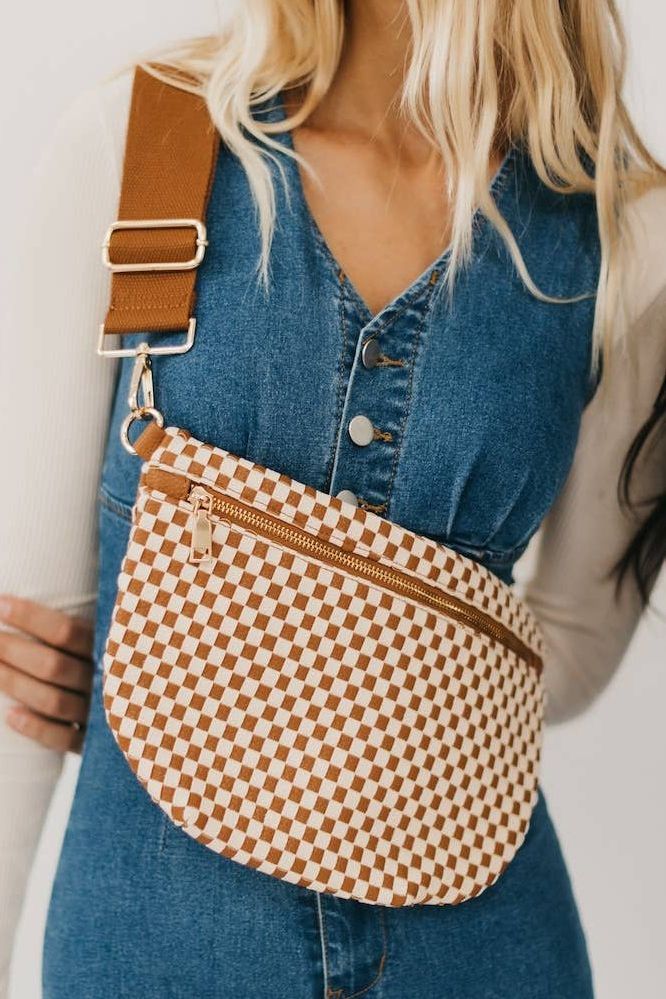 Lynn Woven Bum Bag |Checkered Brown