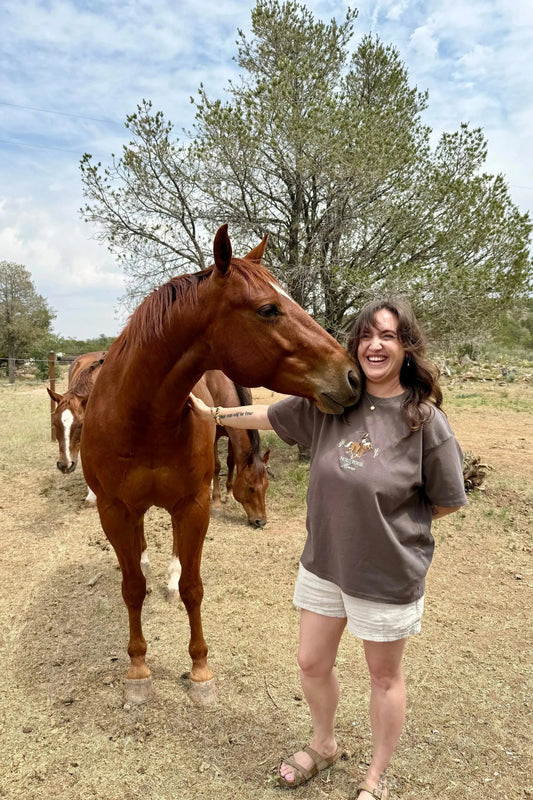 "HOLD YOUR HORSES" EMBROIDERED T-SHIRT